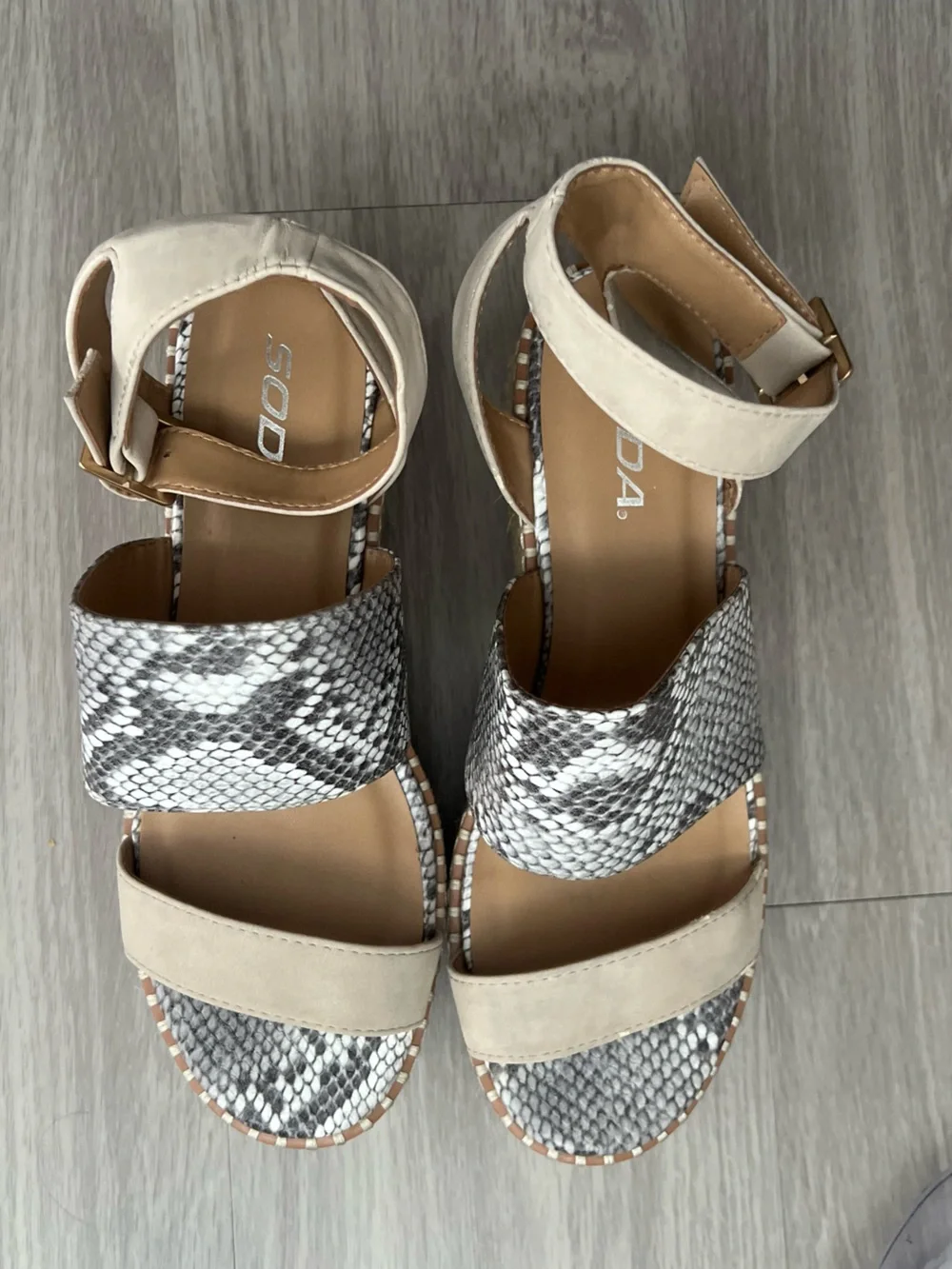 SODA Snake Print Espadrille Platform Sandals Size 8 Ankle Strap Wedges